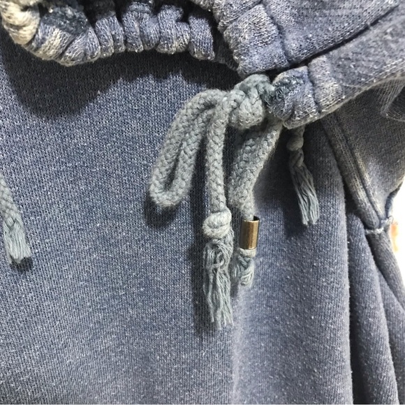 Free People Winston Lace Up Hoodie Distressed Adjustable Tie Cuffs Blue MEDIUM - Picture 6 of 9